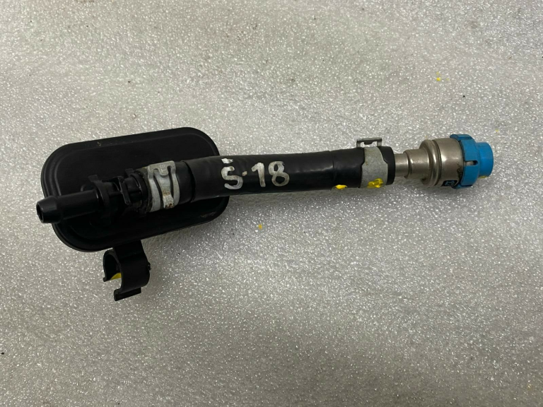 Škoda Superb III B8 3V Sensors stabilizatora plūsmas degvielas sūknis 5Q0127242B