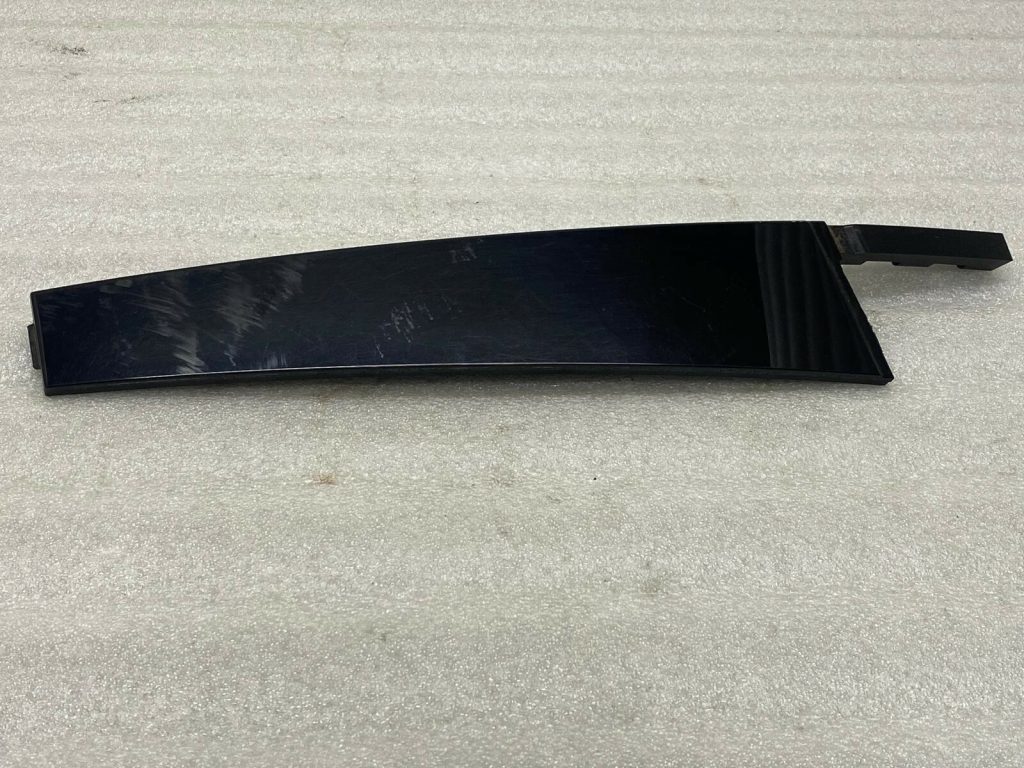 Škoda Superb III B8 3V Rear left cover 3v0839901