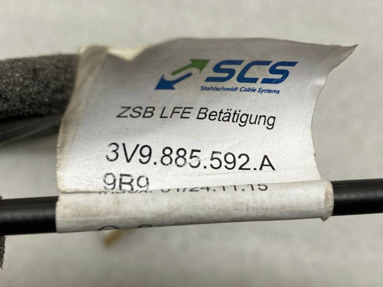 Škoda Superb III B8 3V Atzveltnes atzveltnes tālvadības pults labās puses atbrīvošana 3V5885344