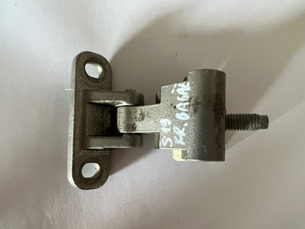 Skoda Kodiaq hinge trunk tailgate flap hinge left right