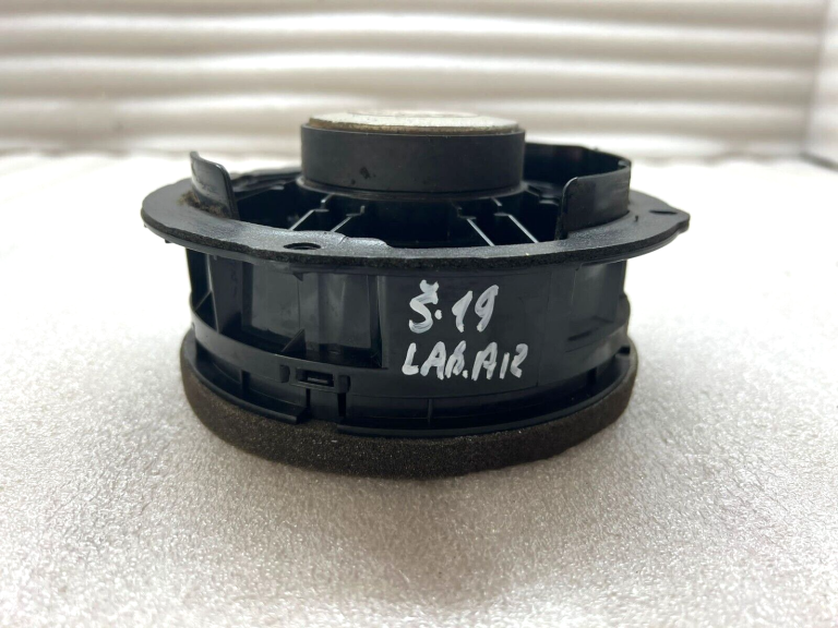 Skoda labās kreisās puses aizmugurējo durvju skaļrunis bass 565035411A