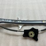 Skoda Kodiaq loga regulators bez motora, aizmugurējais, labais 565839462a