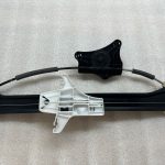 Skoda Kodiaq loga regulators bez motora, aizmugurējais, labais 565839462a