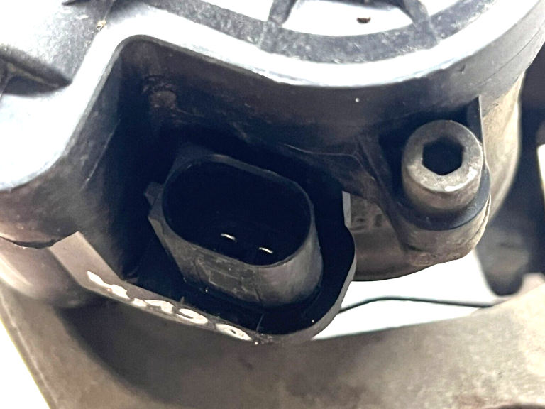 Skoda Kodiaq aizmugurējā kreisā bremžu suports 3Q0615423 3Q0998281