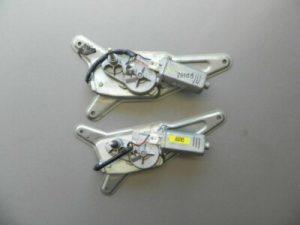 Suzuki Grand Vitara II 98-05 aizmugurējā tīrītāja motora tīrītāja motors 38810-65D00
