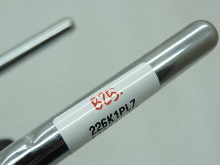 Oriģinālais SAAB 9-3 II YS3F Aizmugurējais centrālais galvas balsts ādas imitācija melns 12790492