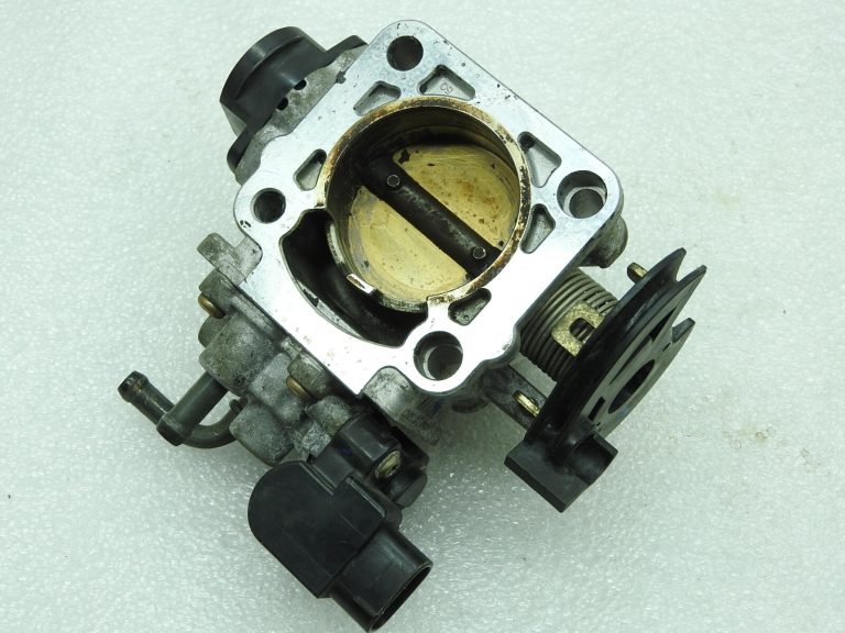 Suzuki Liana 1.6i M16A RH416 Droseles vārsts 1340054G02 1340054G01