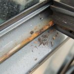 Suzuki Grand Vitara II Aizmugures kreisās durvis Aizmugures kreisās durvis Krāsa ZY4 Pelēka metālika