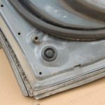 Suzuki Grand Vitara II Aizmugures kreisās durvis Aizmugures kreisās durvis Krāsa ZY4 Pelēka metālika