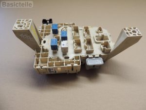 Suzuki Swift III 3 MZ Fuse box BCM MODULE JUNCTION 36770-72K21