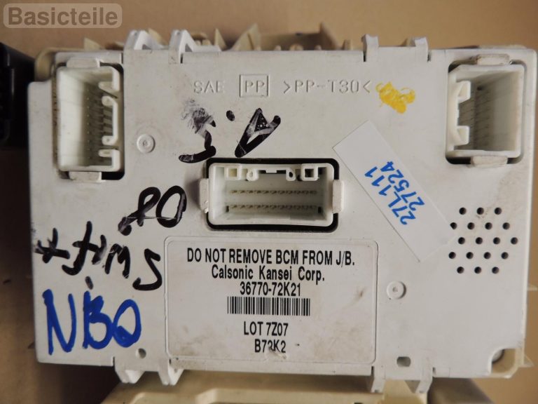 Suzuki Swift III 3 MZ Drošinātāju kārba BCM MODULE JUNCTION 36770-72K21
