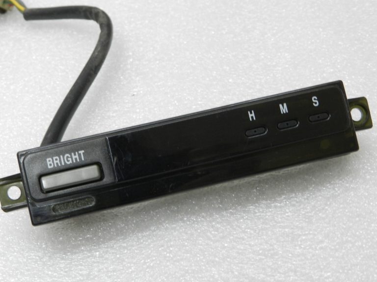 Subaru Impreza I GC instrumentu paneļa digitālais pulksteņa displejs 85201FA000 85201FA001