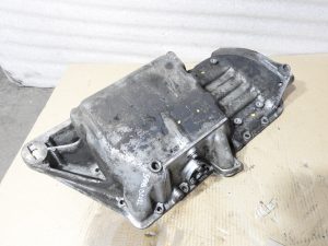 Motora kartera eļļas tvertne SAAB 9000 900 9133158 911702 B202L