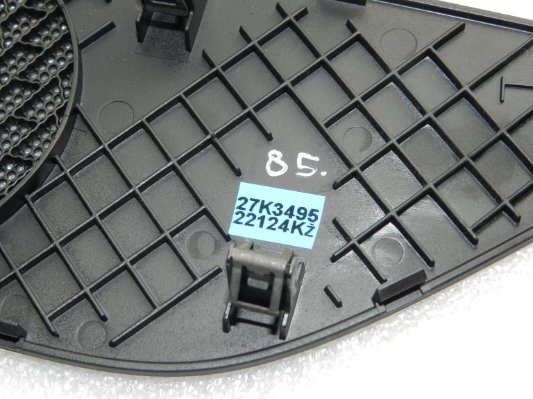 Seat Leon Mk3 5F oriģināls instrumentu paneļa centrālā skaļruņa vāks 5F2857227