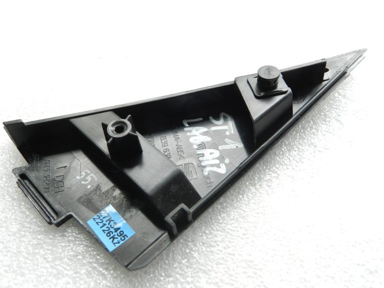 Seat Leon Mk3 5F oriģināls aizmugurējo durvju ārējais vāks melns 5F4839638A