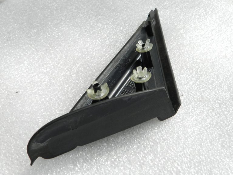 Seat Leon Mk3 5F oriģināls Priekšējā kreisā spoguļa trīsstūra pārsegs 5F0853273C