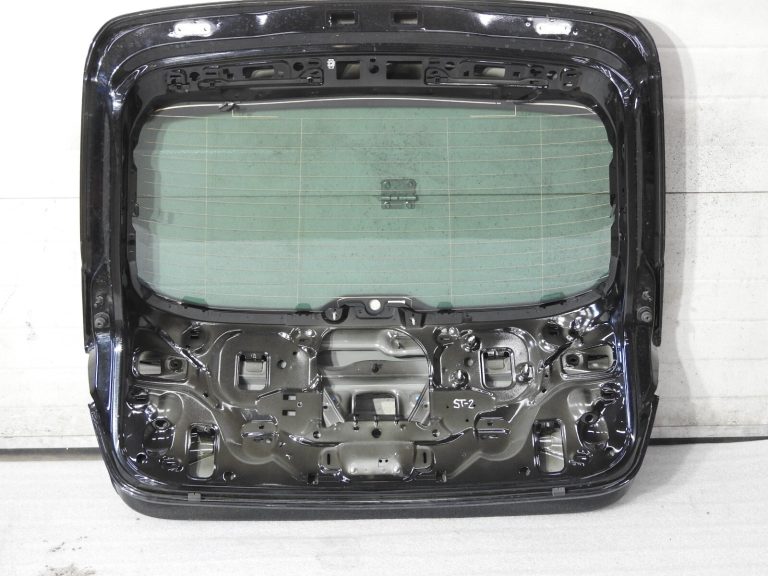 Seat Cupra Leon kombi aizmugurējās durvis 0E / Y9T Mythos Black 5FE827023