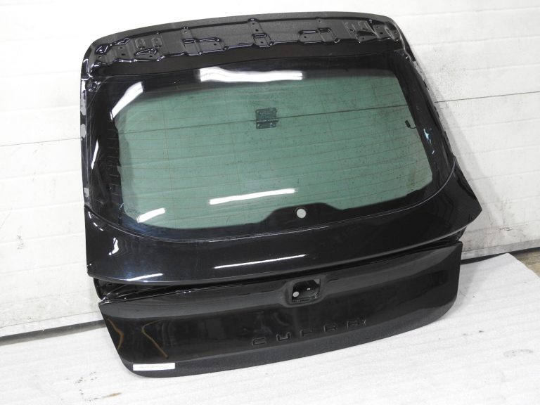 Seat Cupra Leon kombi aizmugurējās durvis 0E / Y9T Mythos Black 5FE827023