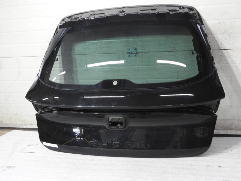 Seat Cupra Leon kombi aizmugurējās durvis 0E / Y9T Mythos Black 5FE827023