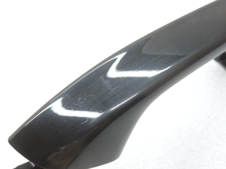 Oriģinālā Cupra Leon KL8 aizmugurējā kreisā durvju rokturis (0E / Y9T) Mythos Black