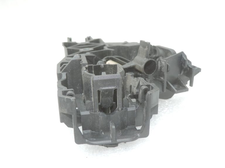Oriģināls Cupra Leon KL8 durvju roktura rāmja turētājs aizmugurējais kreisais 5H0837885C