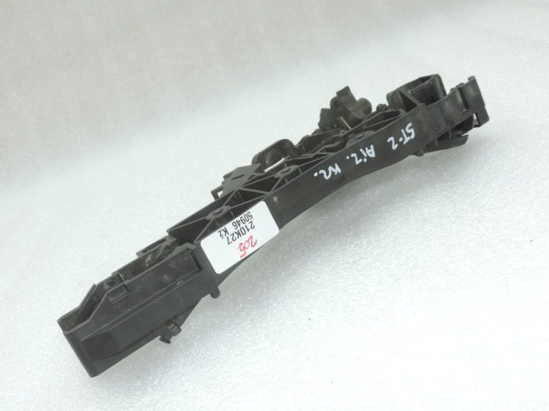 Oriģināls Cupra Leon KL8 durvju roktura rāmja turētājs aizmugurējais kreisais 5H0837885C
