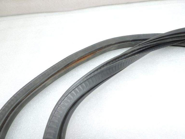 Oriģināls Cupra Leon KL8 Seat Leon IV Kombi aizmugurējo durvju blīvējums 5FE867367