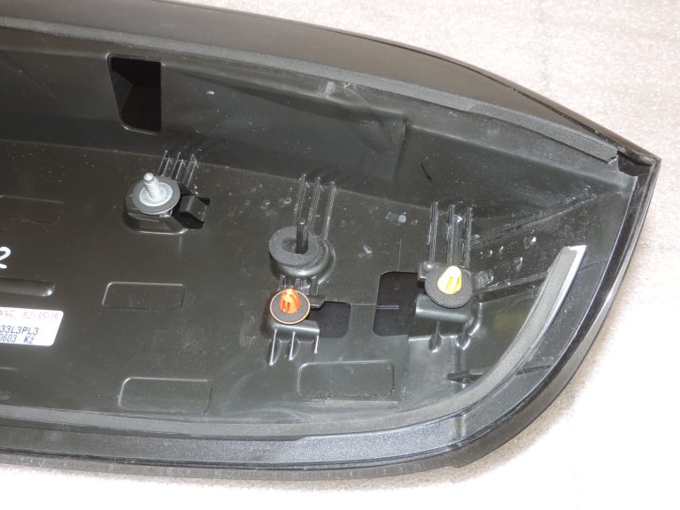Oriģinālais Cupra Leon KL8 Sportstourer kombi aizmugurējais spoileris 0E / Y9T Mythos black