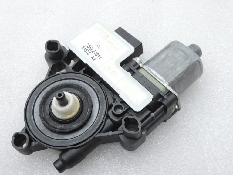 Oriģinālais Cupra Leon KL1 KL8 aizmugurējā loga regulatora motors pa labi 5Q0959408D