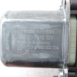 Oriģinālais Cupra Leon KL1 KL8 aizmugurējā loga regulatora motors pa labi 5Q0959408D