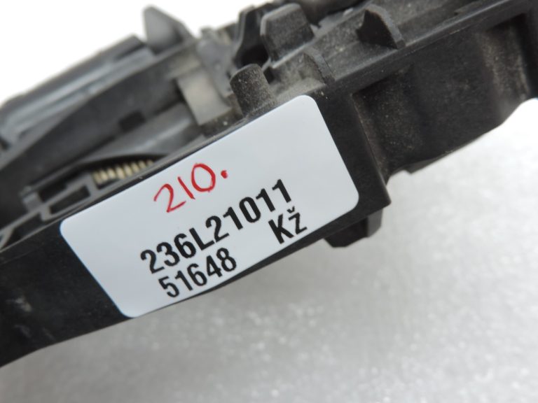 Oriģināls Cupra Leon KL1 KL8 ārējo durvju rokturis Aizmugurējā priekšējā labā 5H0837886C