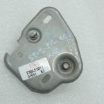 Oriģinālais Cupra Leon KL1 KL8 dzinēja pārsega aizdares āķis kreisajā pusē 3V0823185A