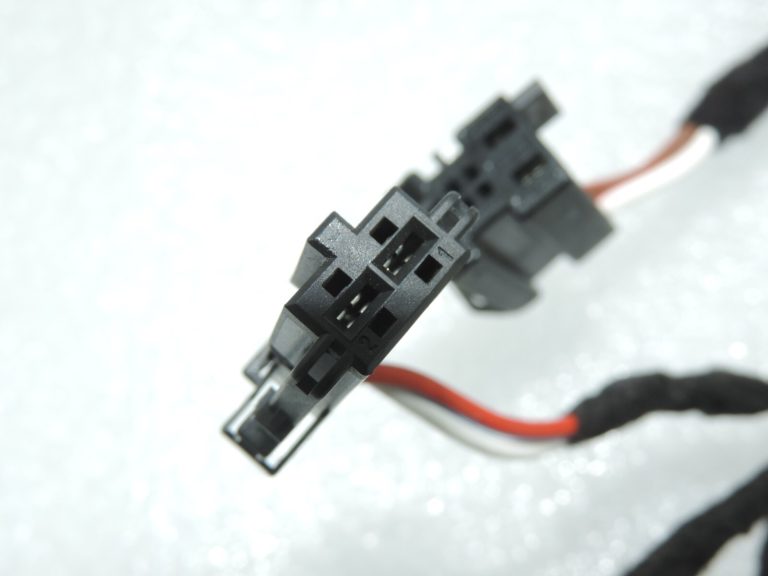 Oriģinālā Cupra Leon KL1 KL8 durvju instalācija priekšējā kreisā 5FB971120CF, 5FB 971 120 CF