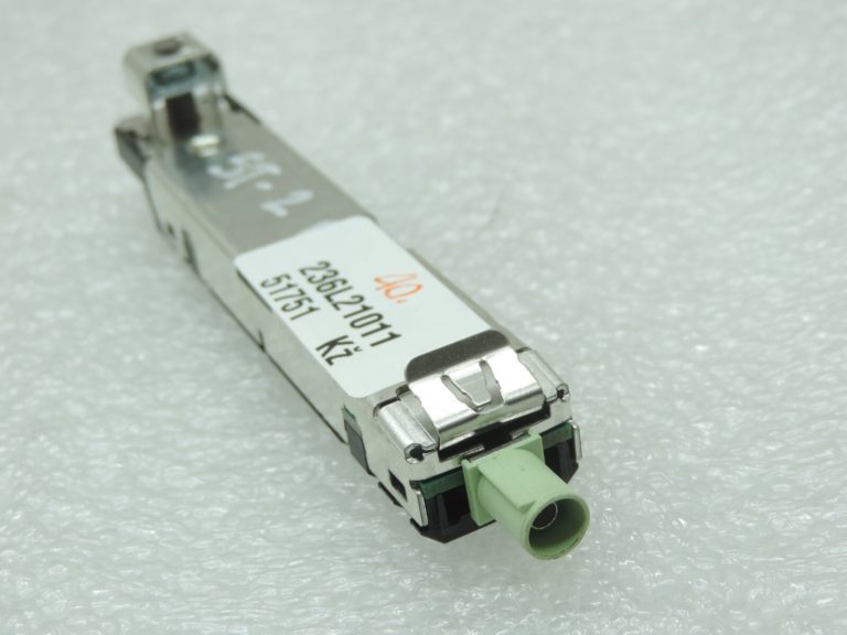 Oriģināls Cupra Leon KL1 KL8 aizmugurējais antenas pastiprinātājs kreisais 5FE035225C