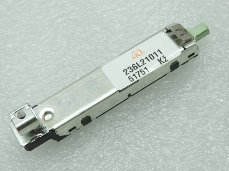 Oriģināls Cupra Leon KL1 KL8 aizmugurējais antenas pastiprinātājs kreisais 5FE035225C