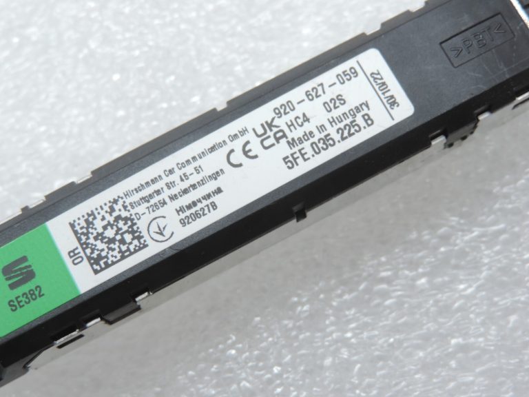 Oriģinālais Cupra Leon KL1 KL8 aizmugurējais antenas pastiprinātājs pa labi 5FE035225B