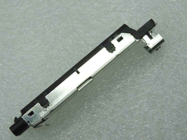 Oriģinālais Cupra Leon KL1 KL8 aizmugurējais antenas pastiprinātājs pa labi 5FE035225B