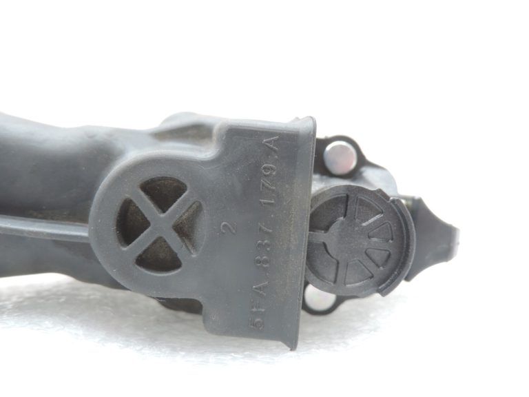 Oriģinālā Cupra Leon KL1 KL8 durvju bremze priekšējā kreisā 5FA837179A, 5FA837249A