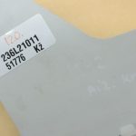 Oriģinālais Cupra Leon KL1 KL8 Aizmugurējā kreisā loga kronšteina vadotnes sliedīte
