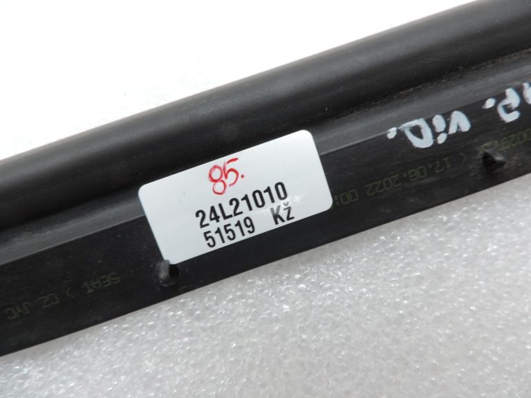 Oriģināla Cupra Leon KL8 motora pārsega blīve priekšpusē 5FA823709A, 5FA823709A9B9
