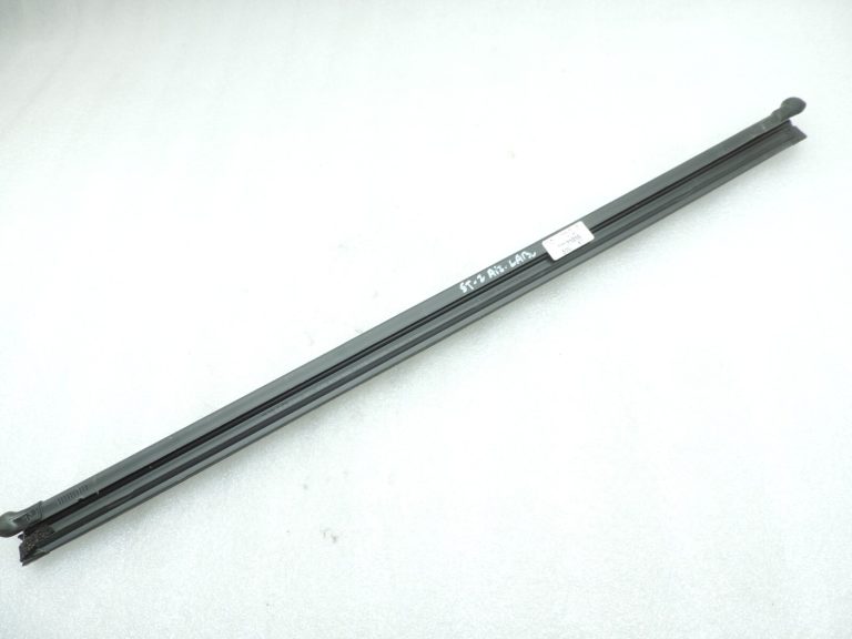 Oriģinālais Cupra Leon Sportstourer KL8 aizmugurējā labā stikla blīvējums 5FF839480
