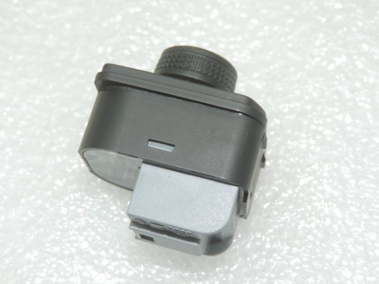 Oriģinālais Cupra Leon KL8 Sportstourer ārējā spoguļa slēdzis 3G0959565C