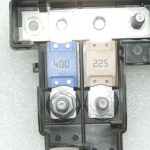 Oriģināls Cupra Leon KL8 akumulatora drošinātāju bloks 5WA937548C, 5WA 937 548 C