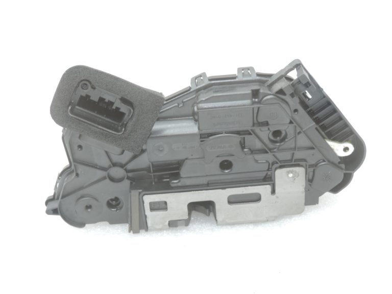 Oriģinālā Cupra Leon KL8 durvju slēdzene priekšējā kreisā 5TB837015D, 5TB 837 015 D