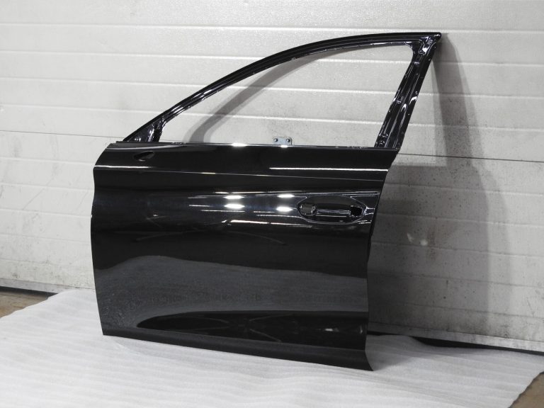 Priekšējās kreisās durvis priekš CUPRA LEON SEAT SPORTSTOURER 5FA831051B 0E / Y9T