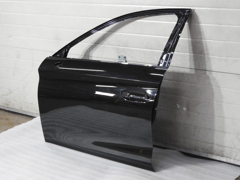 Priekšējās kreisās durvis priekš CUPRA LEON SEAT SPORTSTOURER 5FA831051B 0E / Y9T