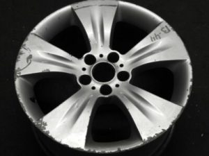 BMW X5 E70 19 collu viens alumīnija ritenis ar krāsas bojājumiem R19 Styling 213