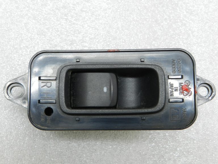 Subaru Legacy Priekšējais labās puses logu regulatora logu slēdzis 94266AG020