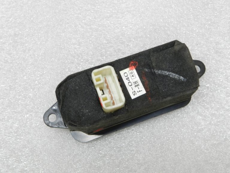 Subaru Legacy Priekšējais labās puses logu regulatora logu slēdzis 94266AG020