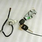 Subaru Legacy IV Caravan aizdedzes atslēgas bloķēšanas atslēgu cilindra atslēgu komplekts atslēgu komplekts
